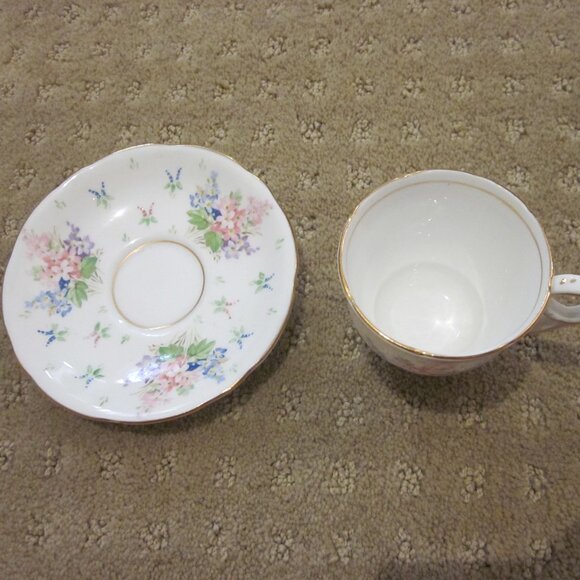 Royal Stafford Bone China Tea Cup & Saucer - Picture 2 of 5